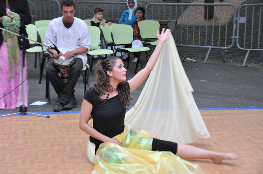 Maison de Quartier Champs Elysees Evry - Danse Orientale 008.jpg